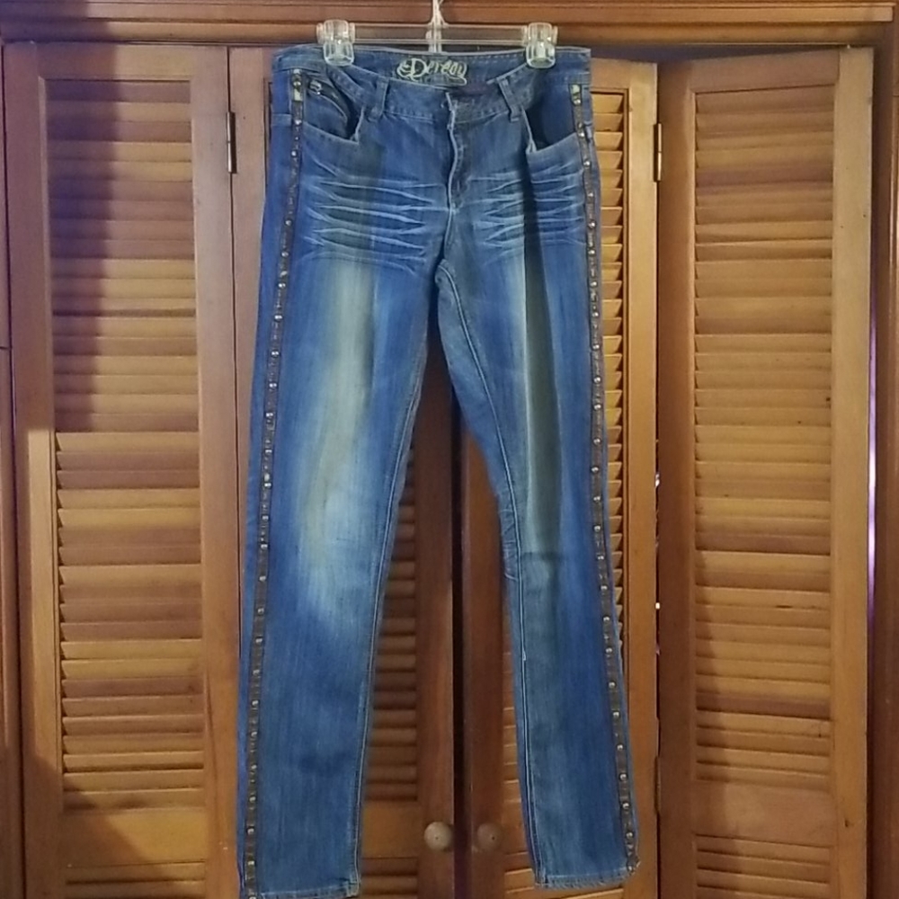 Dereon Jeans